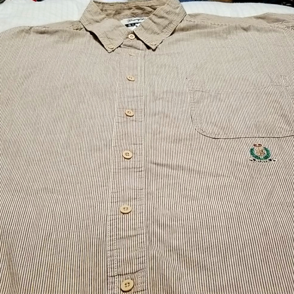 WRANGLER RIATA BUTTON DOWN SHIRT EUC